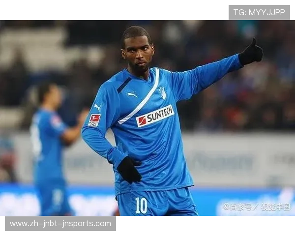 霍村足球哲学深度解析：现代德甲崛起之路与战术创新探秘